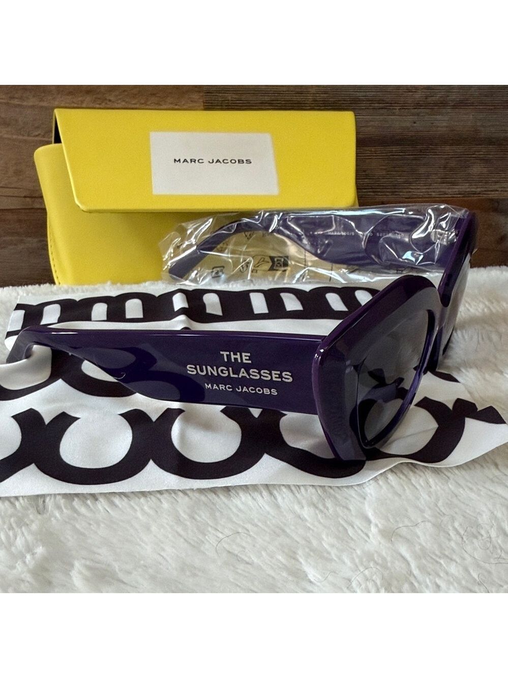 Marc Jacob’s The Sunglasses in Purple New With the Case - Picture 2 of 9